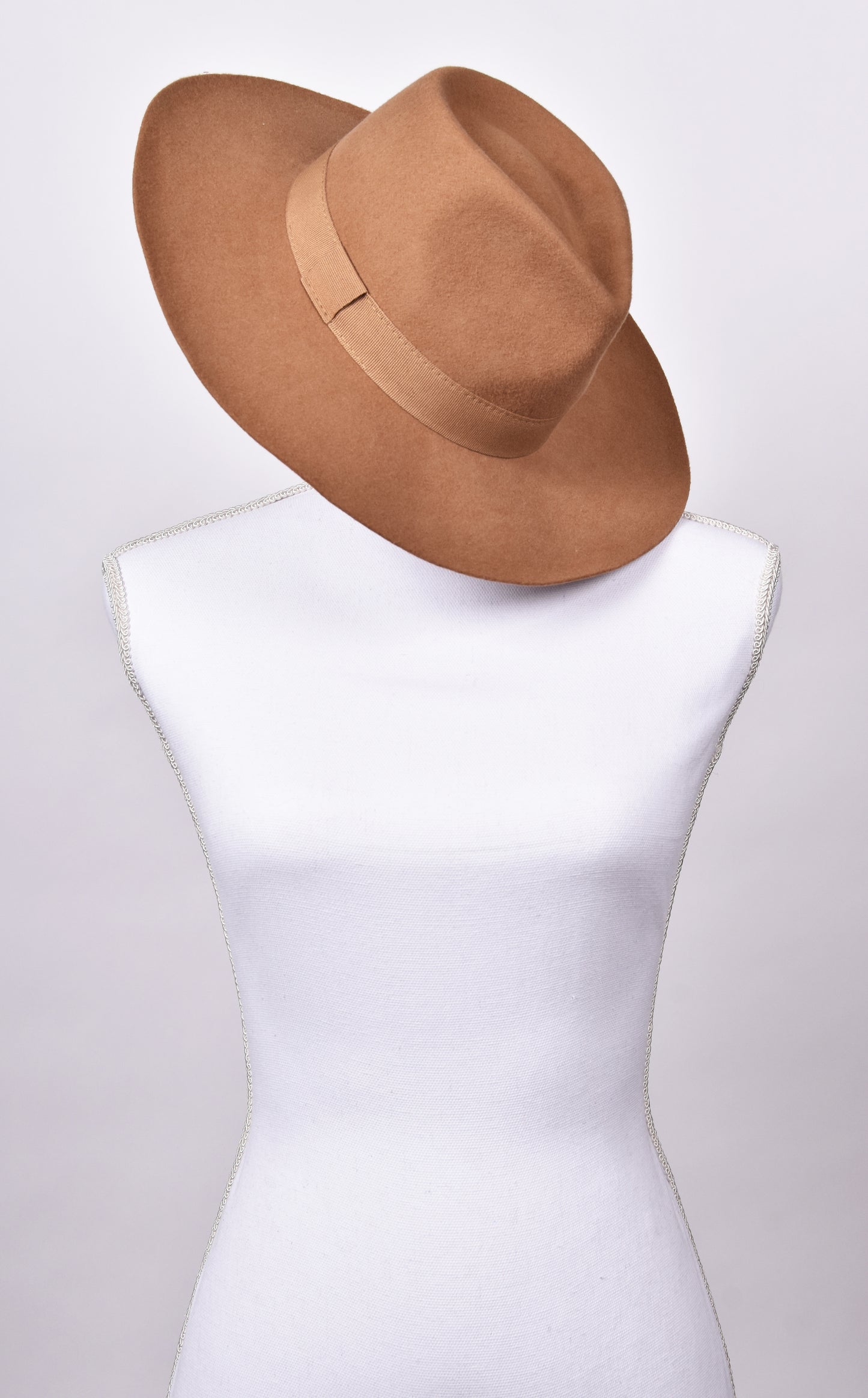 Chapeau Jade Camel